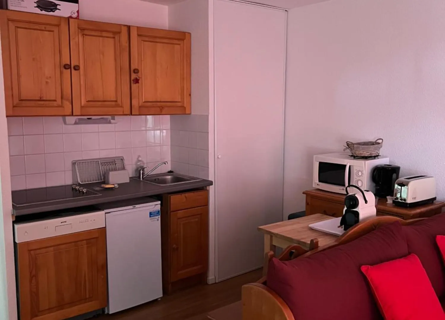 Super Besse Chez Sophie 2Ch, Sejour, Wifi, 2Tv, Rdc, Terrasse, Parc, Piscine, Pkg 0*, Besse-et-Saint-Anastaise