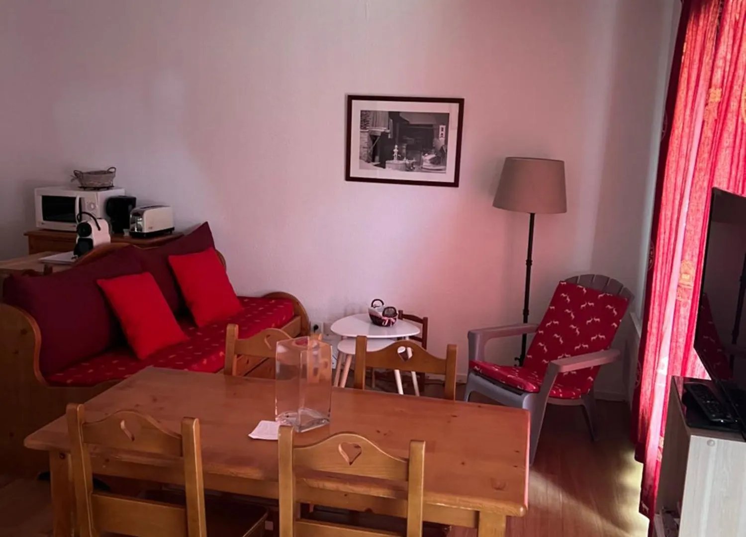 Super Besse Chez Sophie 2Ch, Sejour, Wifi, 2Tv, Rdc, Terrasse, Parc, Piscine, Pkg Apartment